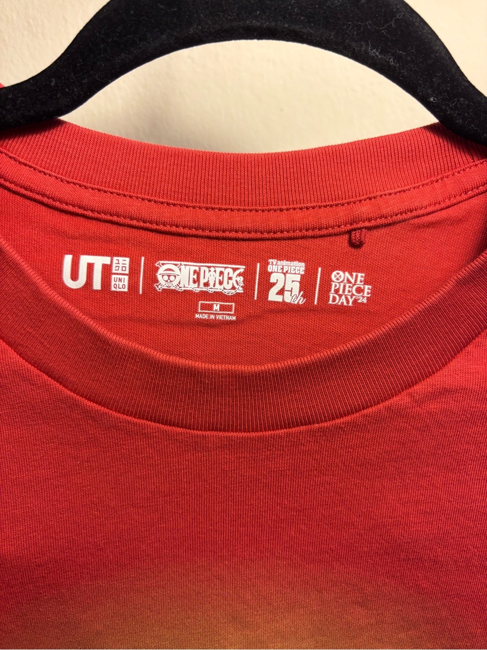Uniqlo Graphic Tee with Colorful one piece Character Print - Medium - Picture 3 of 3
